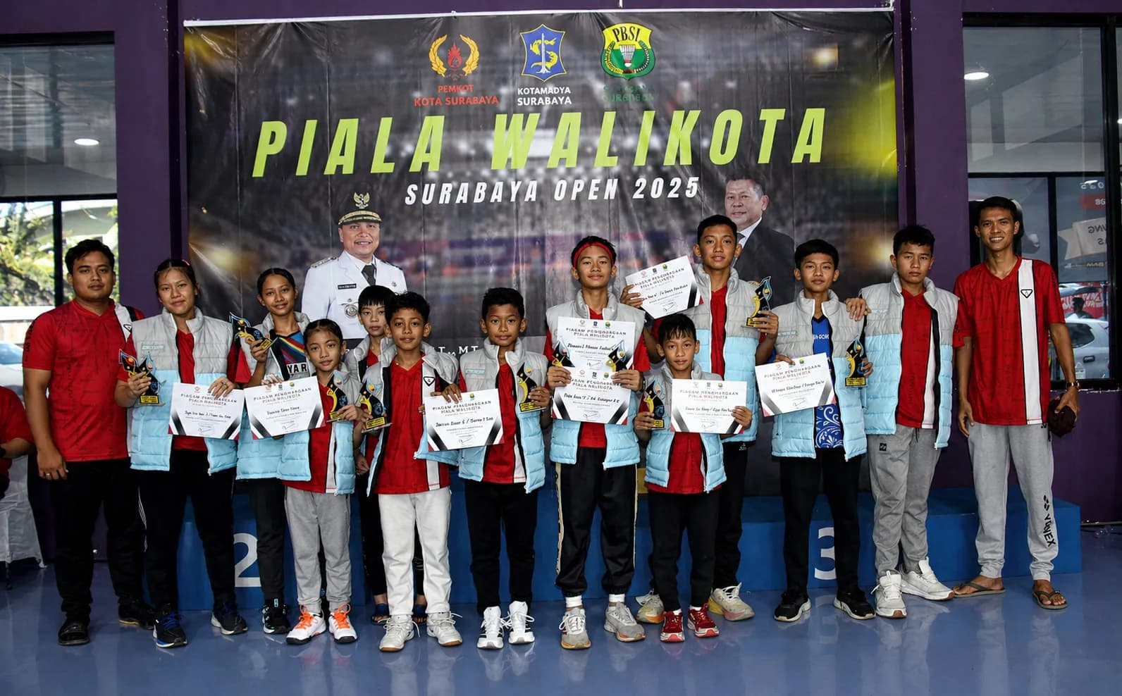 Penyerahan Medali